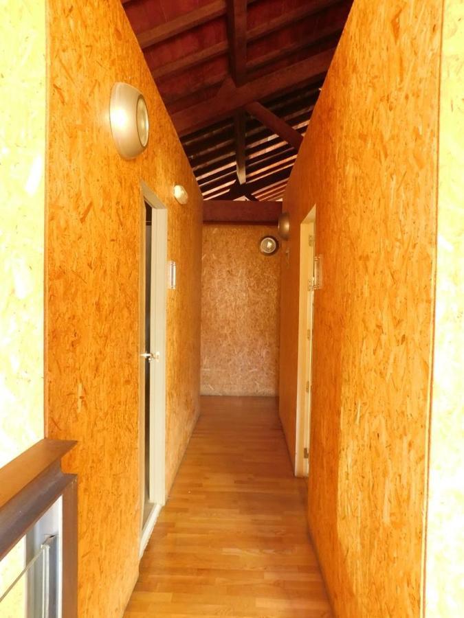 Via De La Plata Hervas Hostel Kültér fotó
